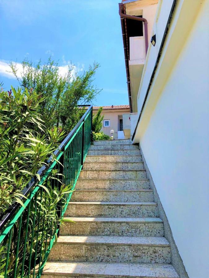 Apartments With Boat Mooring Marija Супетарска Драга Екстериор снимка