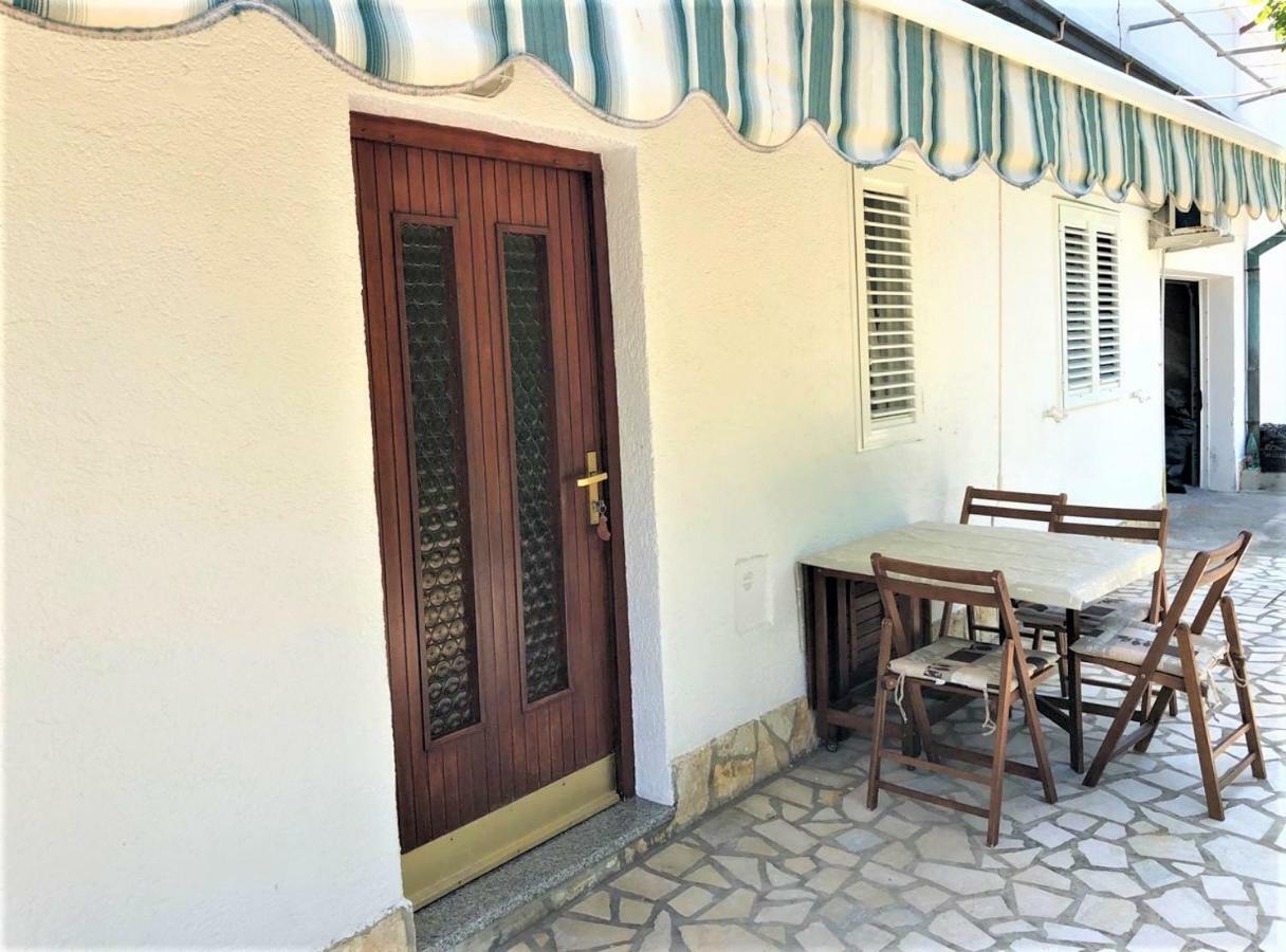 Apartments With Boat Mooring Marija Супетарска Драга Екстериор снимка